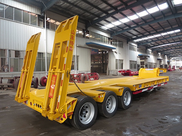 LHL9373TDP type low flatbed semi-trailer